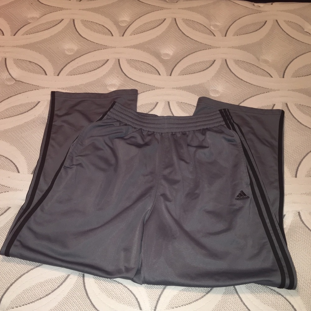 Men’s adidas sweat pants